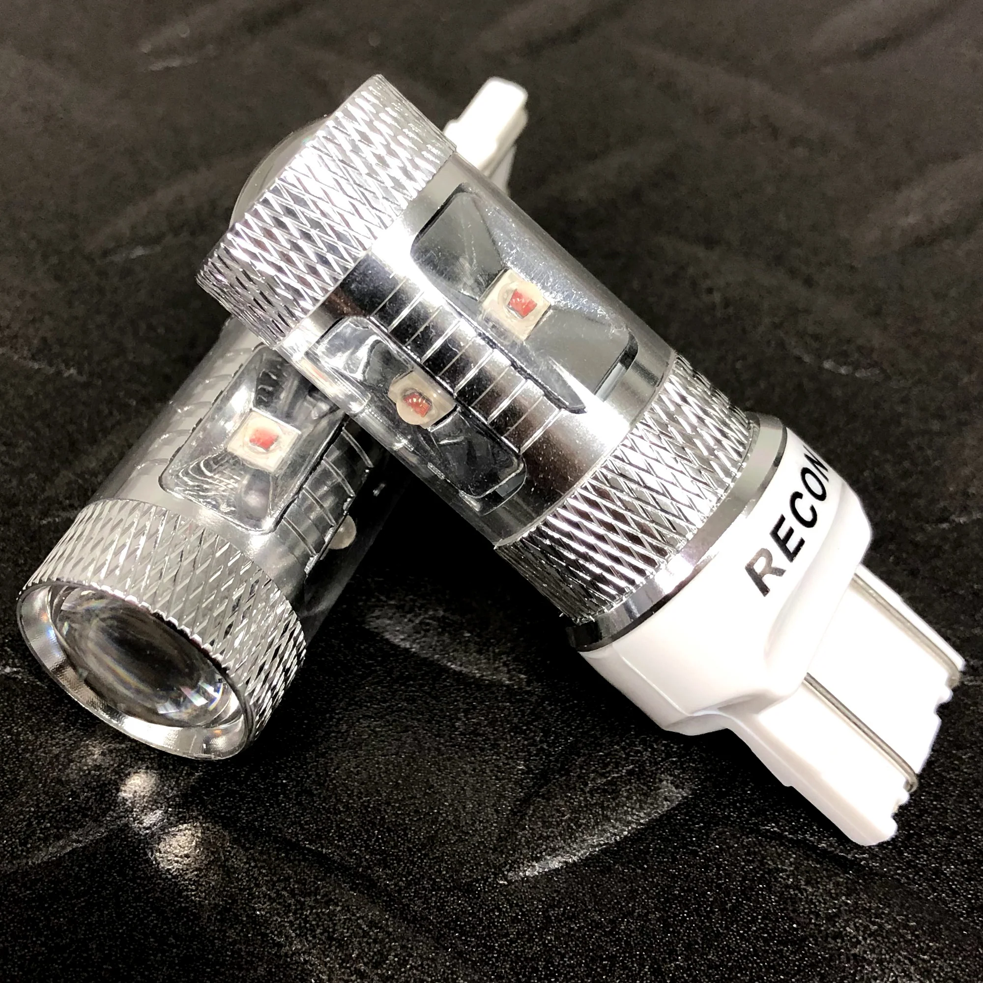 7443 360 Degree 30-Watt 5 Extreme High Power CREE LEDs Amber