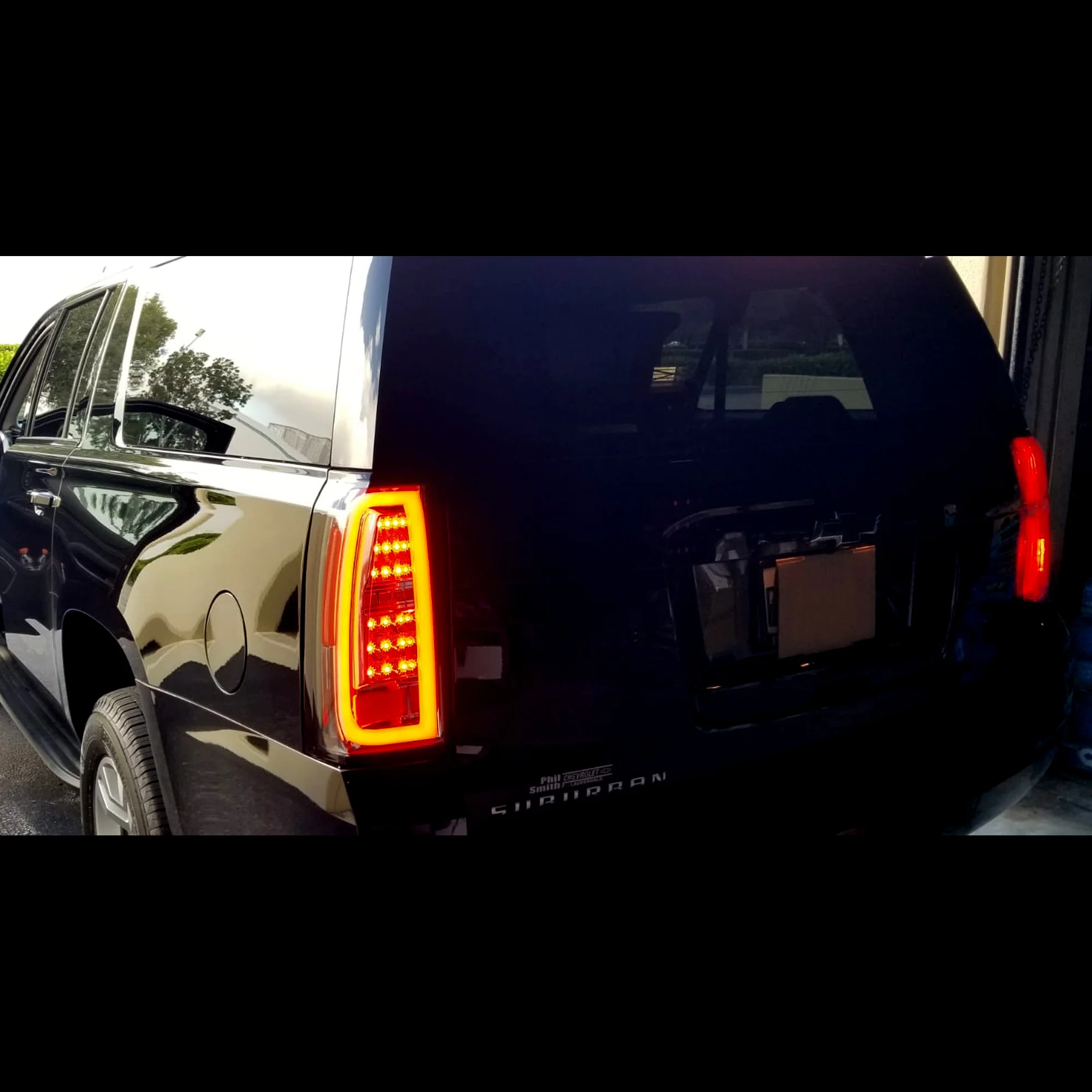 Chevy Tahoe & Suburban 15-20 OLED Bar Tail Lights OLED in Clear - Image 9