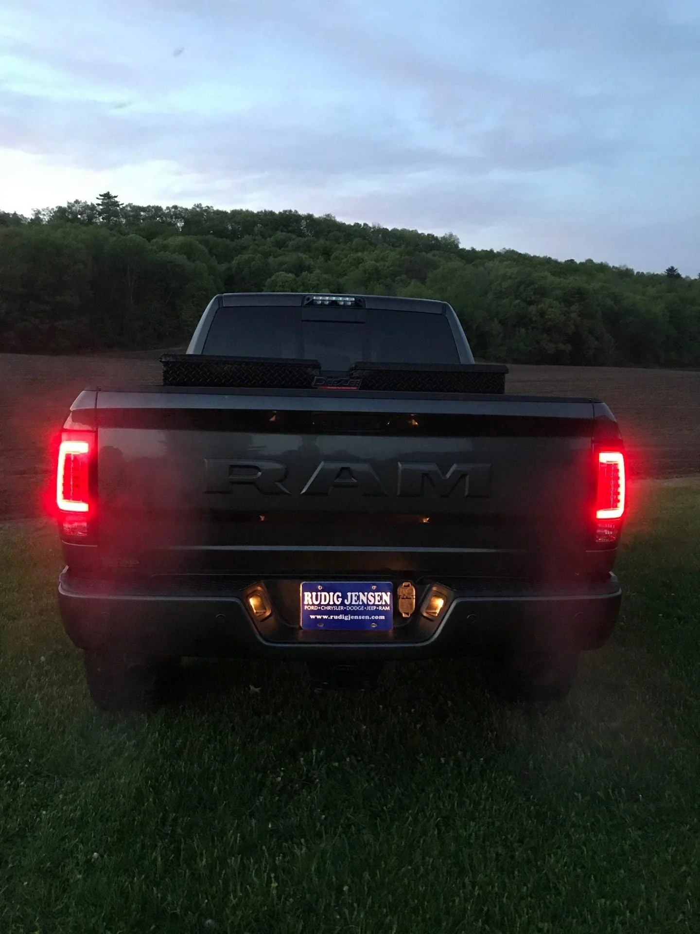 Dodge RAM 2500/3500 10-18 Ultra Bright OLED Tail Lights (Replaces Factory Halogen Only) - Multiple Lens - Image 15
