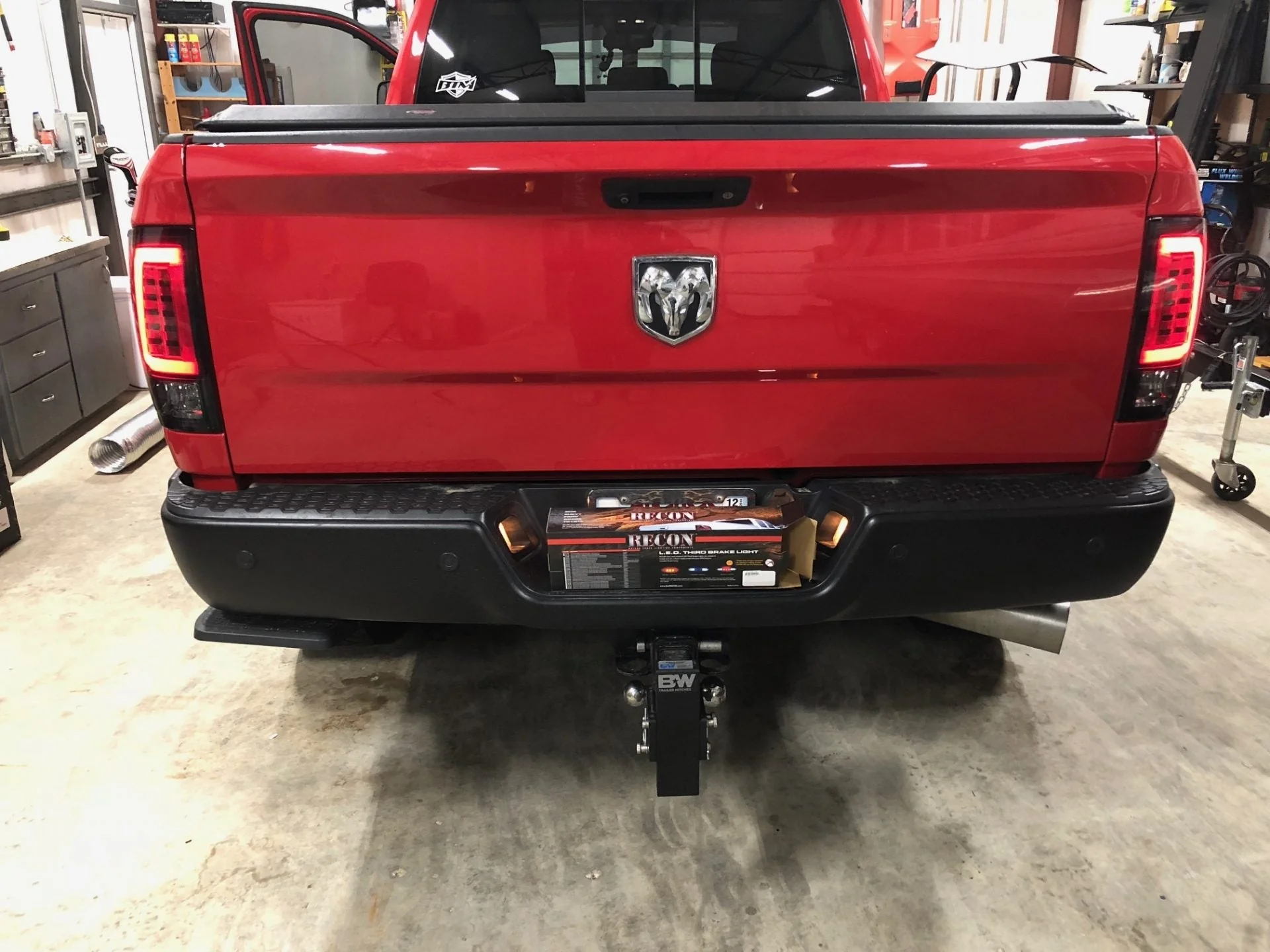 Dodge RAM 2500/3500 10-18 Ultra Bright OLED Tail Lights (Replaces Factory Halogen Only) - Multiple Lens - Image 9