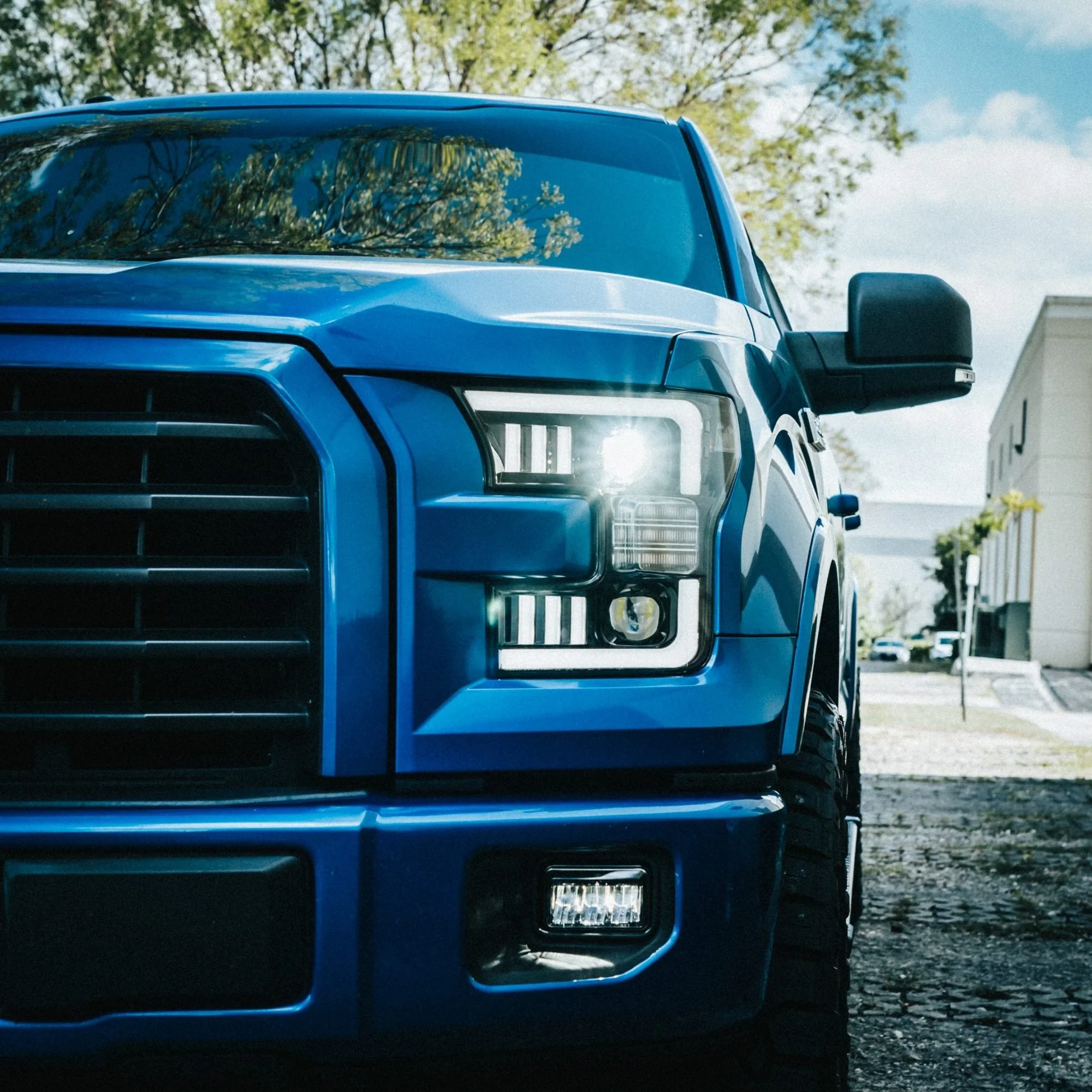 Ford F150 15-17 Projector Headlights Ultra High Power Smooth White OLED DRL (Replaces OEM Halogen Headlights) - Multiple Styles - Image 10