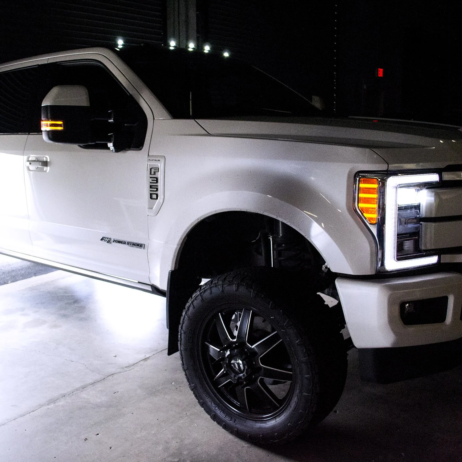 Ford Super Duty 17-25 Single 1-Piece Cab Roof Light 2-Way Front & Rear Facing Ultra High-Power LEDs Multiple Lens & Colors - Image 11