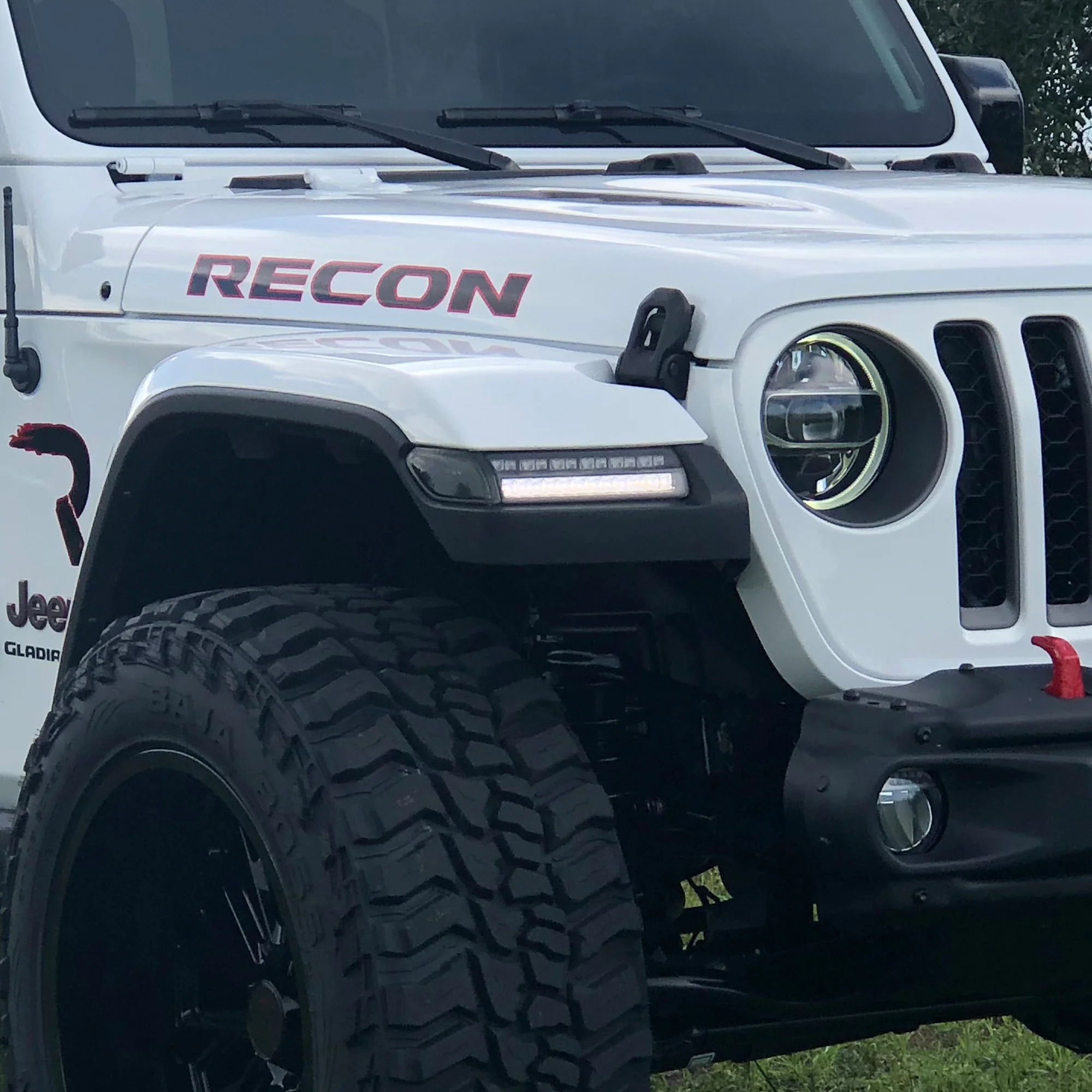 Jeep Wrangler JL 18-25 Ultra Bright White DRL OLED Amber Scanning Switchback Turn Signals Fender Lights (Replaces OEM Halogen) - Multiple Lens - Image 10